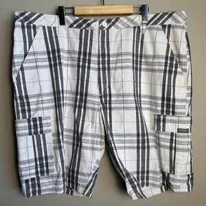 Wrangler Men's 42 Lightweight Plaid Cargo‎ Walking Shorts White/Gray Outdoor